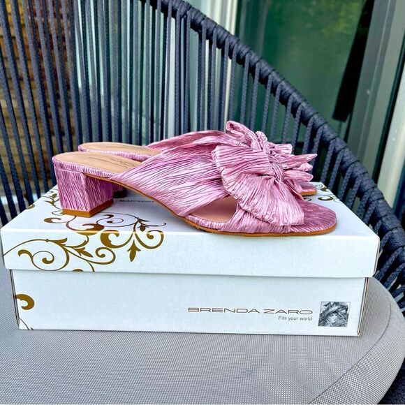 BRENDA ZARO NIB Erica kitten heels in Metallic Pink plissé Size 8/ 8.5 - Picture 14 of 15